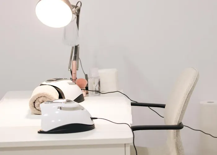 Caramela Luxury Apts アパート アヤナパ